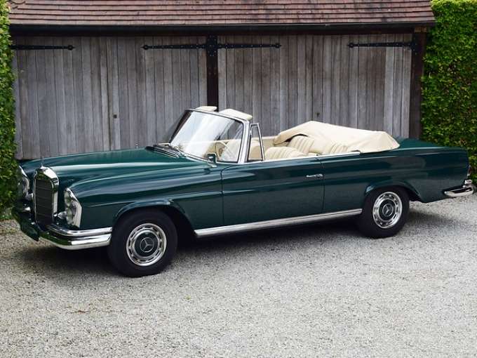 Mercedes-Benz SE b 220 Cabriolet de 1964