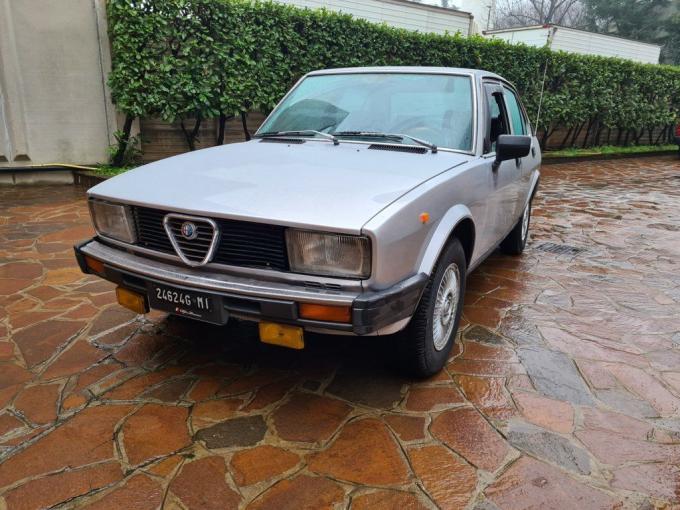 Alfa Roméo Alfetta 2000 l de 1979