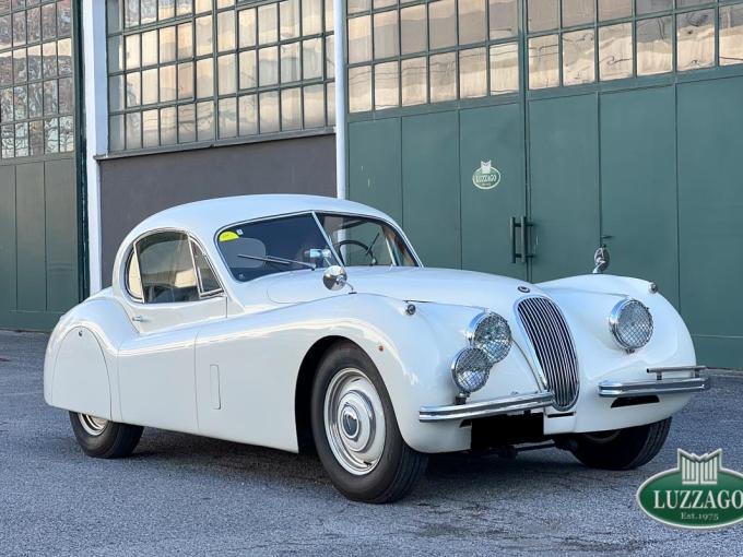 Jaguar Série - XK 120 FHC de 1953
