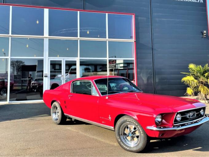 Ford Mustang GT Fastback S-Code 1er main de 1967