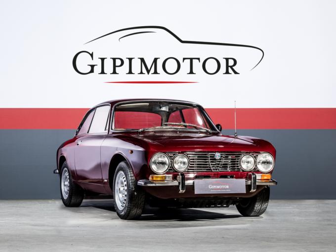 Alfa Roméo Giulia GT Veloce de 1972