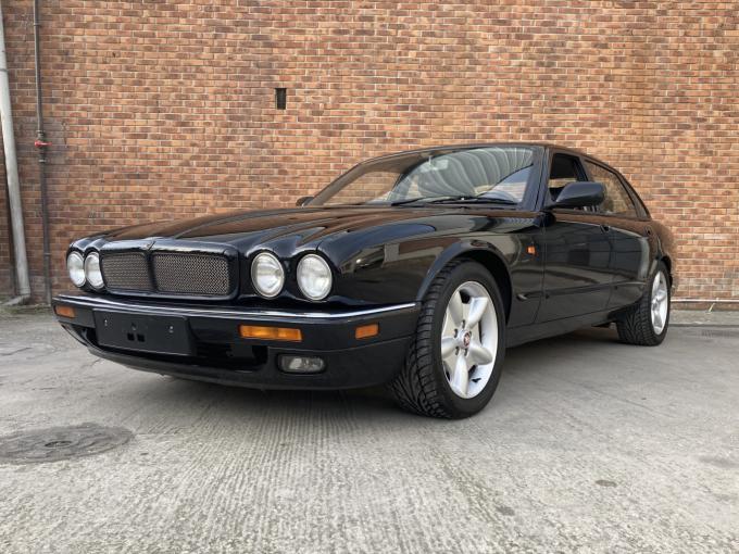 Jaguar Série - XJ R 6 Cyl. Compresseur de 1996