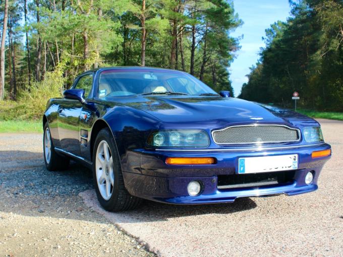 Aston Martin V8 Coupé  de 1997