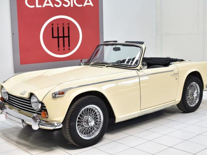 Triumph TR250  de 1968