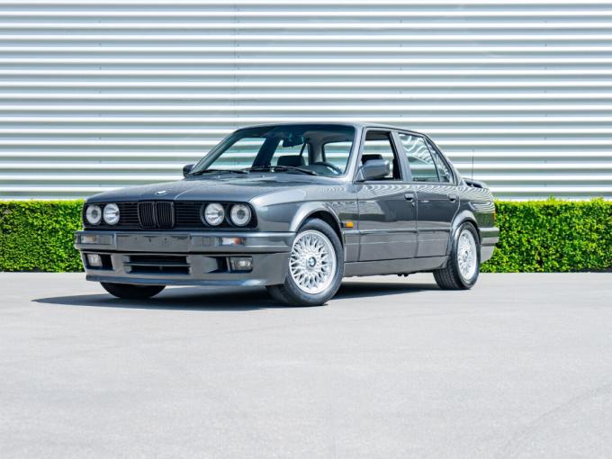 BMW Série 3 320 iS de 1988