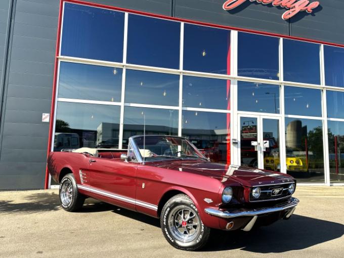 Ford Mustang V8 Code-A Cabriolet de 1966