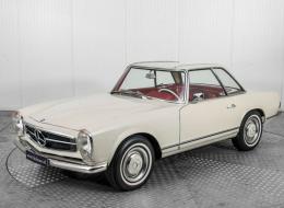 Mercedes-Benz SL 230 Pagode