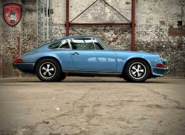 Porsche 911 2.4 E