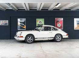 Porsche 911 in T/R FIA SPECS 