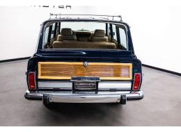 Jeep Wagoneer 5.9 V8 Limited Wagon