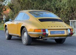 Porsche 911 2.4 T