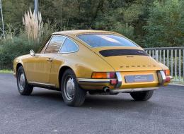 Porsche 911 2.4 T