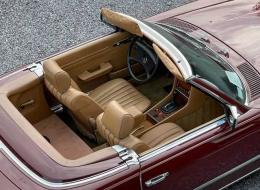 Mercedes-Benz SL 380 SL Orient red