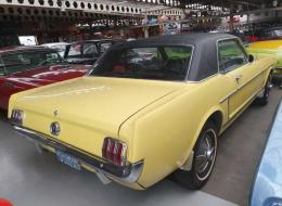 Ford Mustang coupe 289Cu V8 