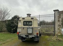 LandRover 109 Santana 