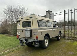 LandRover 109 Santana 