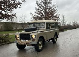 LandRover 109 Santana 