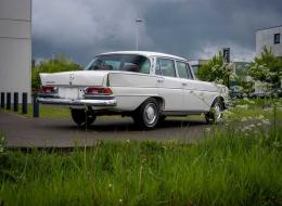 Mercedes-Benz SEB 220 Limousine