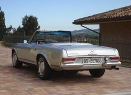 Mercedes-Benz SL 230