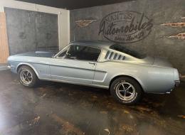 Ford Mustang Fastback V8 289 ci