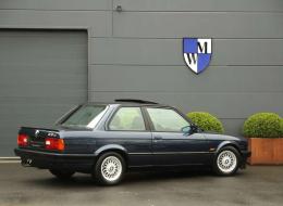 BMW Série 3 318 IS