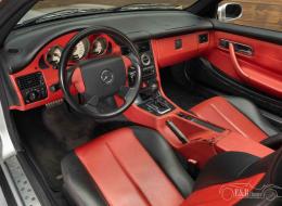 Mercedes-Benz SLK 230