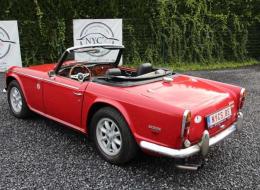 Triumph TR250