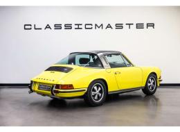 Porsche 911 2.4 E Targa 