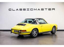 Porsche 911 2.4 E Targa 
