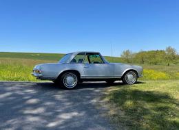 Mercedes-Benz SL 280 Pagode