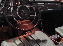 Mercedes-Benz SL 230SL Pagode 