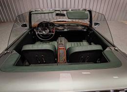 Mercedes-Benz SL 230SL Pagode 