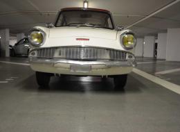 Ford Anglia Deluxe