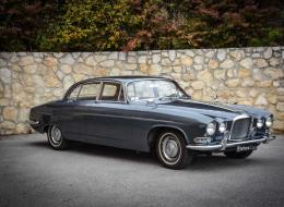 Jaguar MK 10