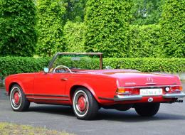 Mercedes-Benz SL 230 Pagode