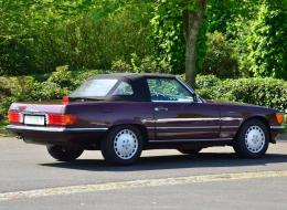 Mercedes-Benz SL 560