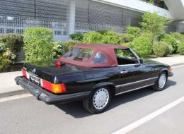 Mercedes-Benz SL 560