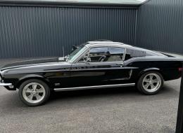 Ford Mustang Fastback V8 302ci