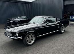 Ford Mustang Fastback V8 302ci