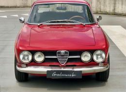 Alfa Roméo Giulia GT 1750