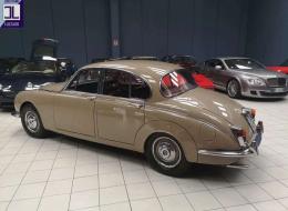 Daimler 250 V8 Saloon RHD