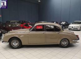 Daimler 250 V8 Saloon RHD