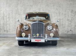 Bentley S1