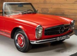 Mercedes-Benz SL 230 Pagode