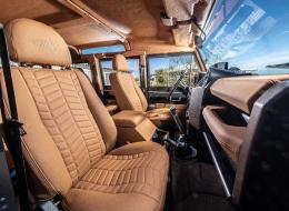 LandRover 110 TD4 CLOSED CABIN 