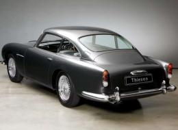 Aston Martin DB 4