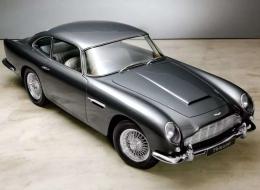 Aston Martin DB 4