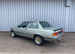 BMW Série 3 320 E21