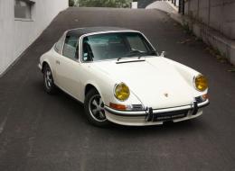Porsche 911 2.2 T Targa
