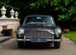 Aston Martin DB 5 Cabriolet + Hardtop